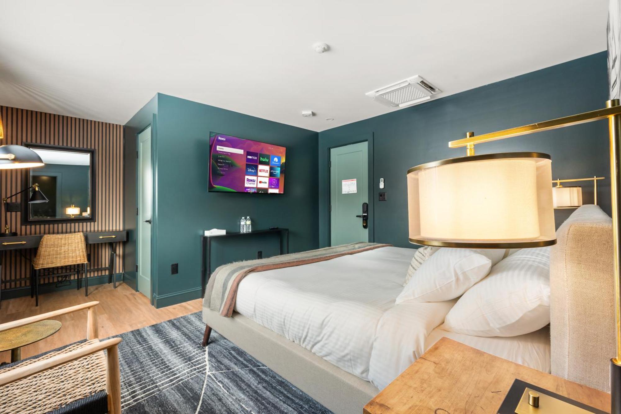 Inn At Mount Snow West Dover Bagian luar foto