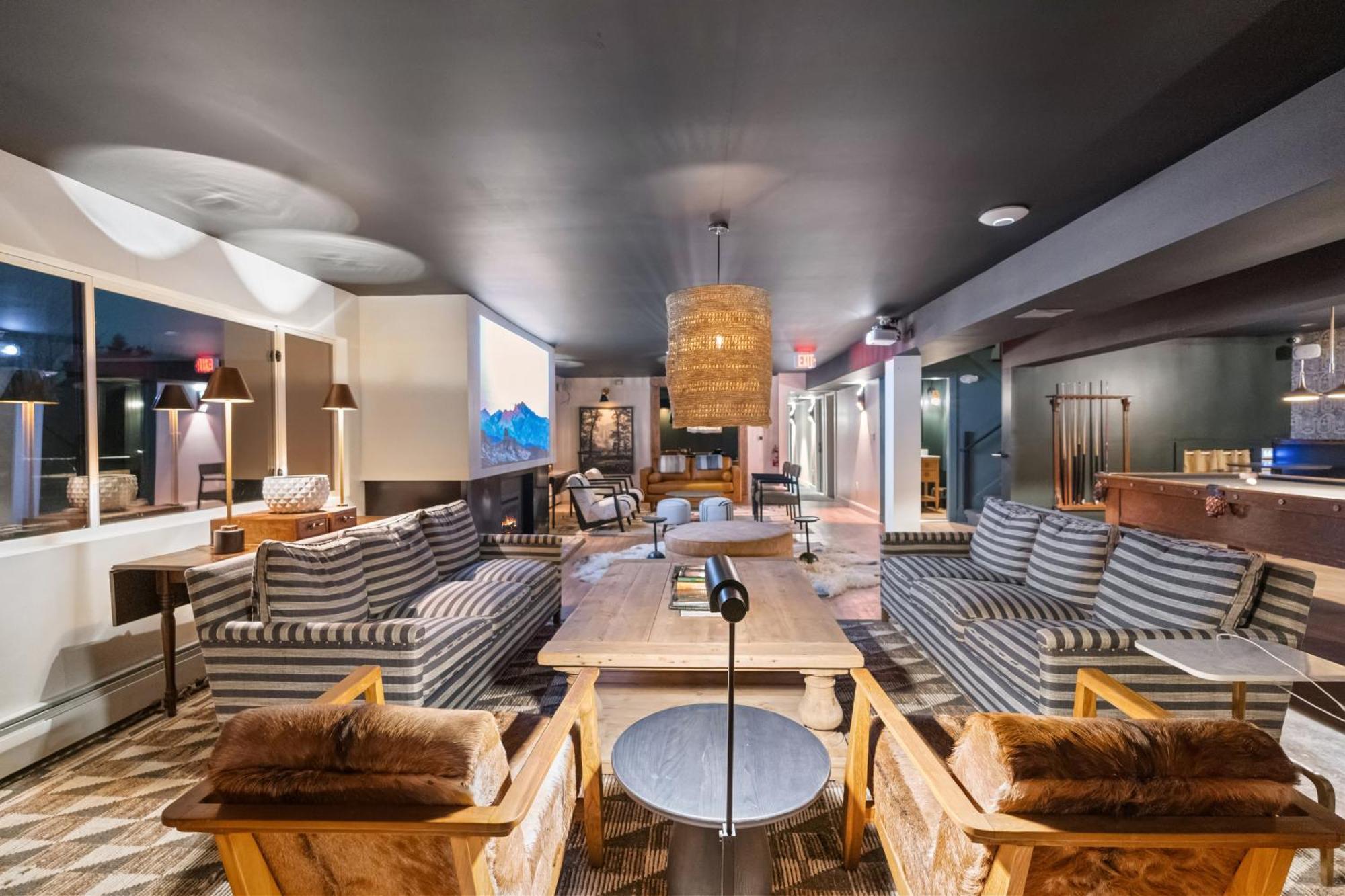 Inn At Mount Snow West Dover Bagian luar foto
