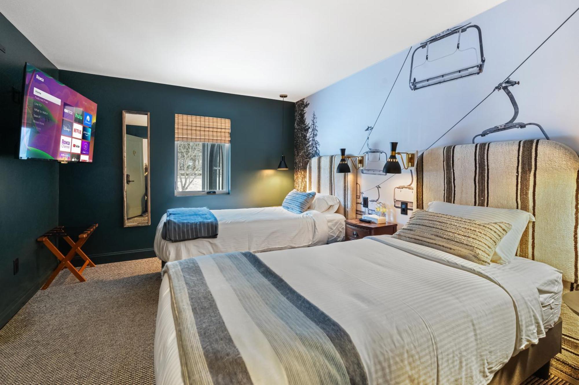 Inn At Mount Snow West Dover Bagian luar foto